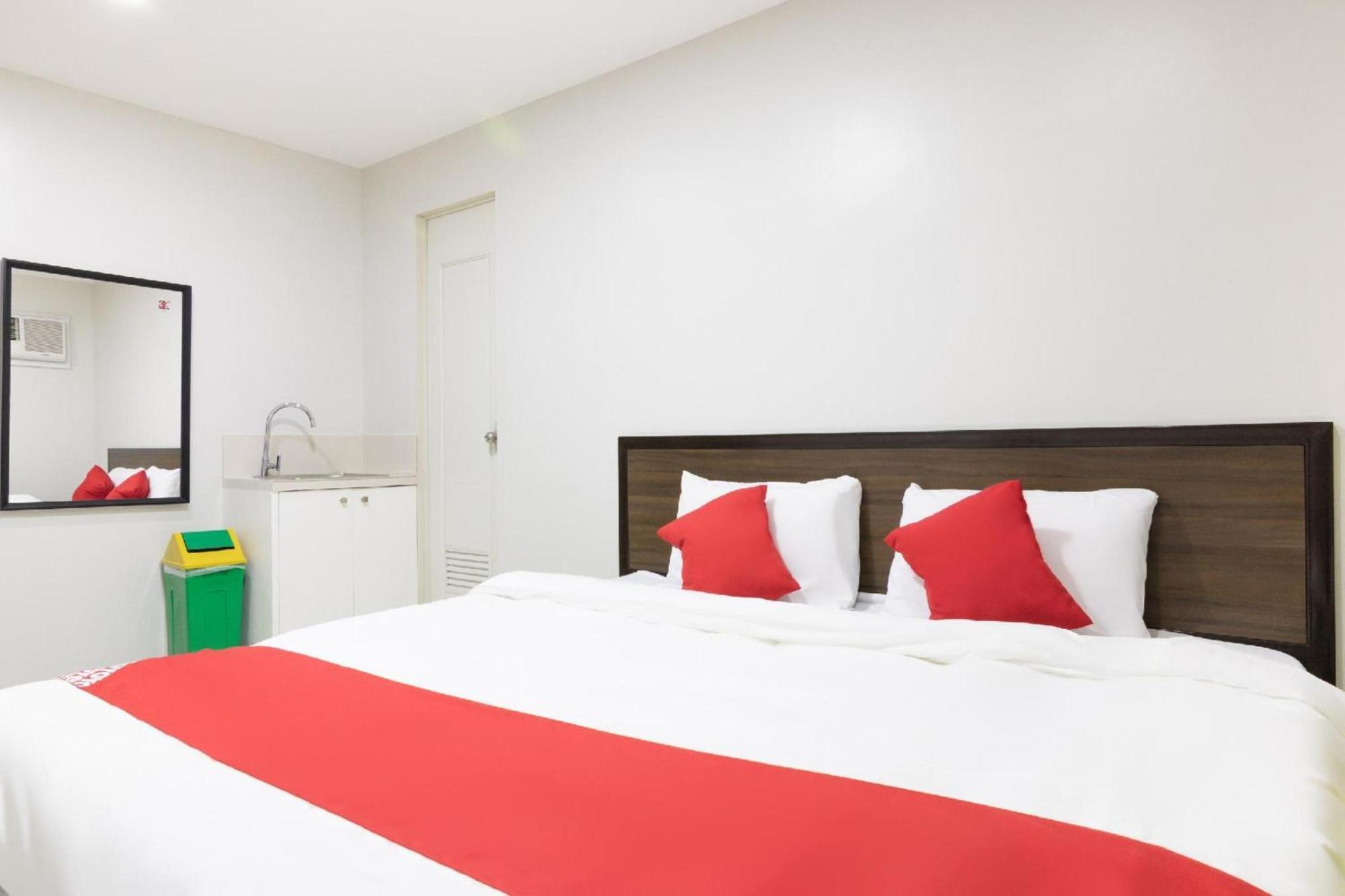 Oyo 152 Sangco Condotel Manila Exterior photo